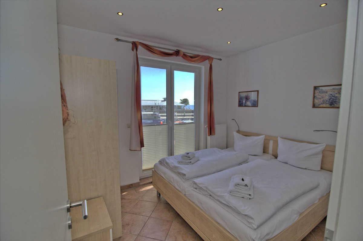 Ferienwohnung Kutterfisch Direkt Im Stadthafen Sassnitz Exteriér fotografie
